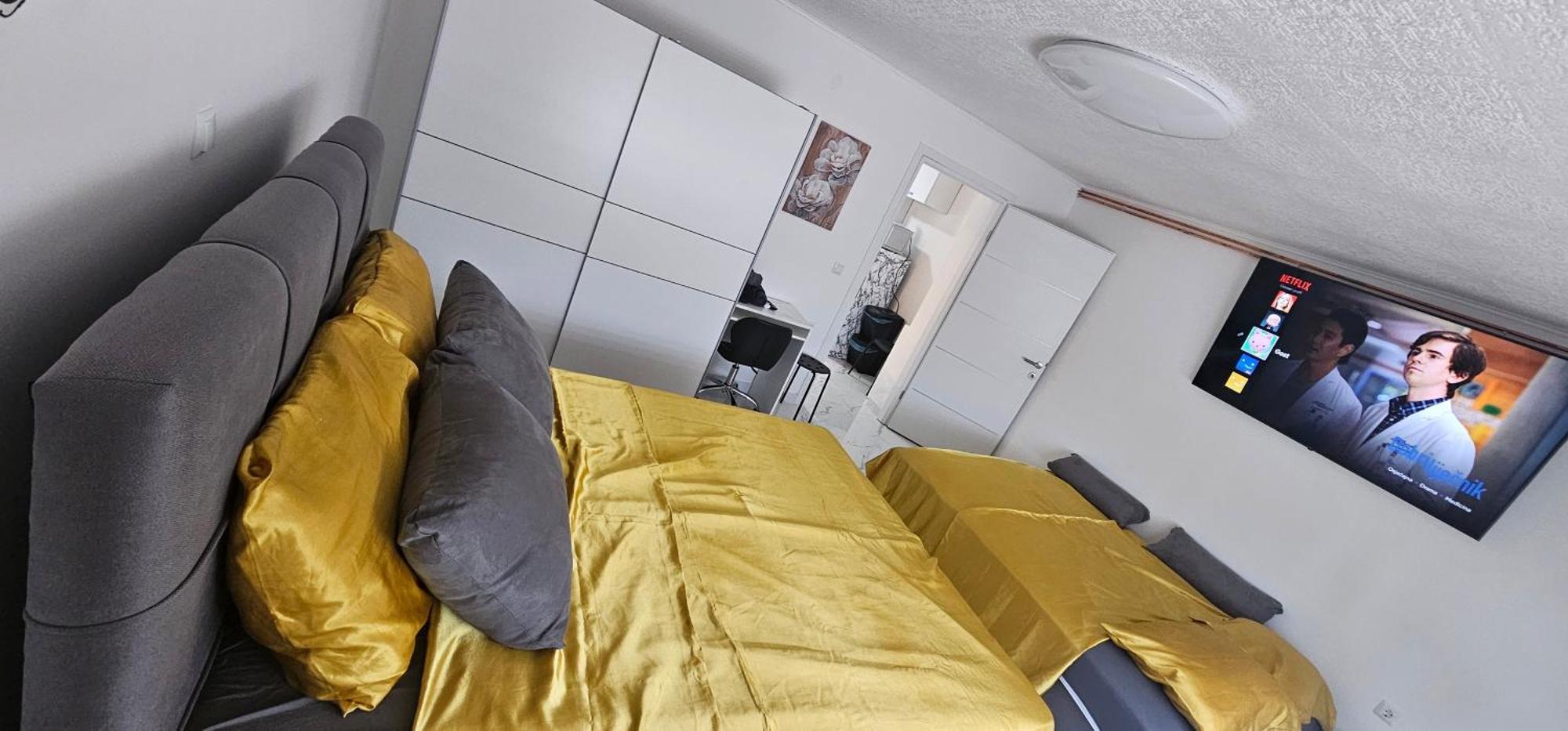Ena1 & Ena2 -Big Free Parking Apartment Карловац Екстериор снимка
