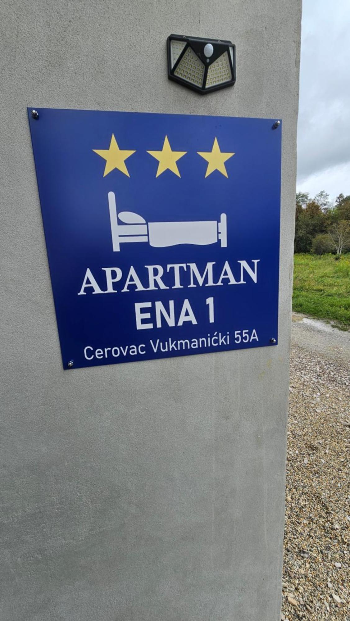 Ena1 & Ena2 -Big Free Parking Apartment Карловац Екстериор снимка